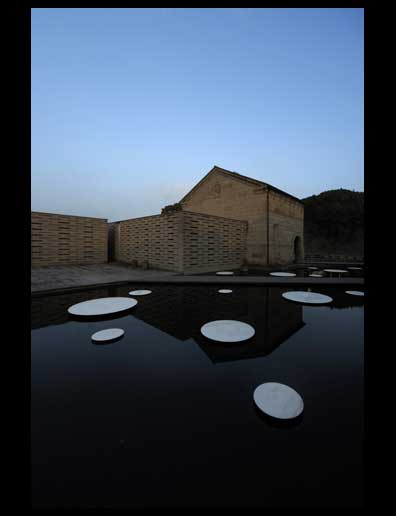 ���e/Moon Shadow